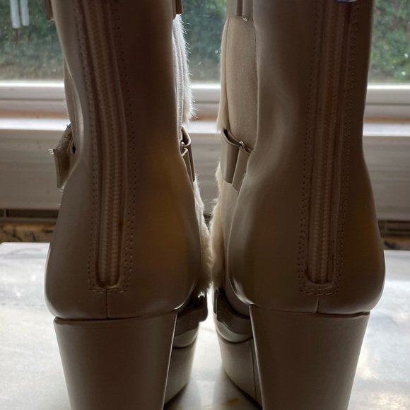 Juicy Couture White Fur Platform Ankle Booties - Picture 6 of 8